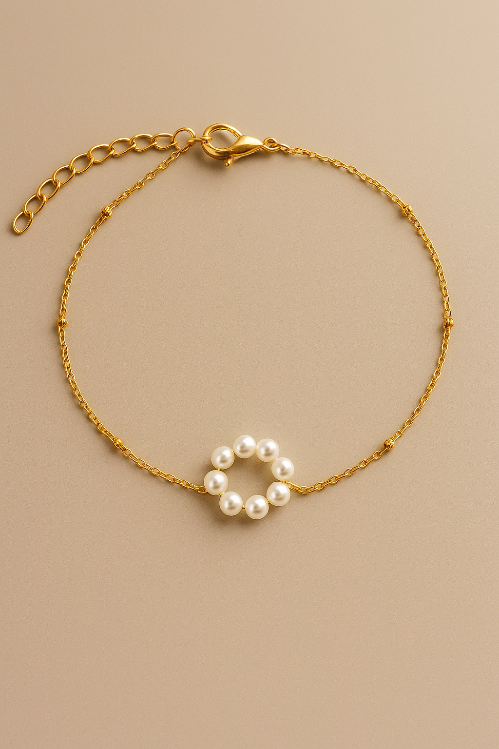 Bracelet Aura perles blanches acier inoxydable doré