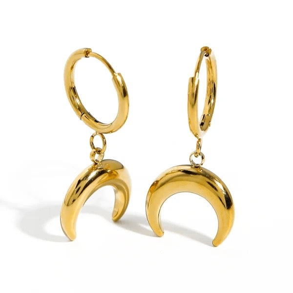 Boucles d’oreilles Moon dorées pendantes demi lune