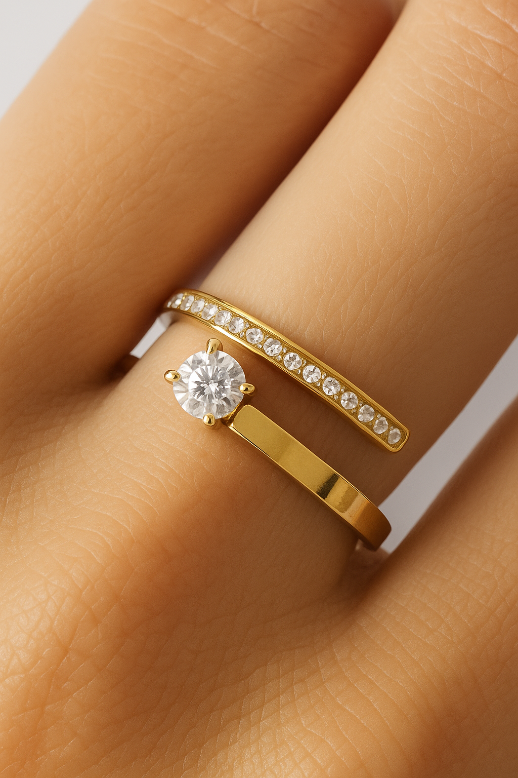 Bague Prisca double anneau décalé strass diamants