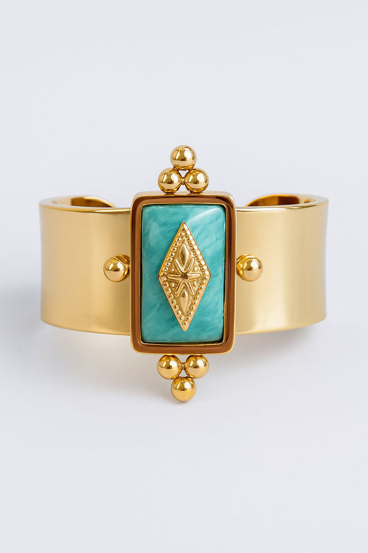 Bague « Mar » dorée avec pierre naturelle. Bague ajustable et en acier inoxydable